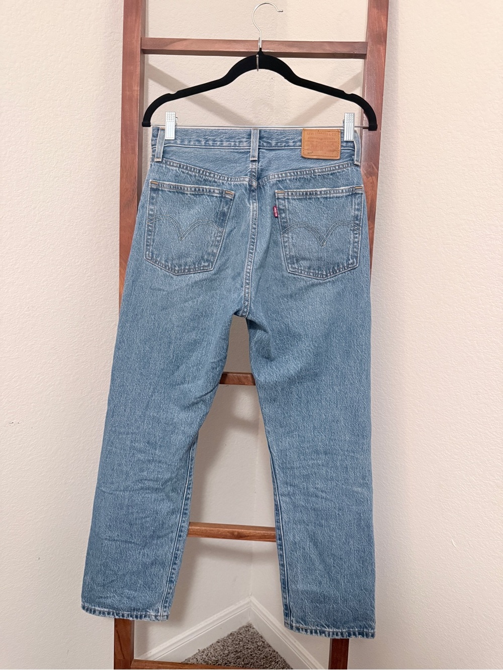 Levi’s Premium 501 Original Jeans W26 L26 Light Wash High Rise Button Fly - Picture 4 of 12
